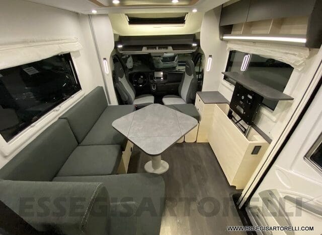 CHAUSSON EXCLUSIVE LINE 660 170 CV AUTOMATICO 699 CM 2022 solo 1.910 KM ! pieno