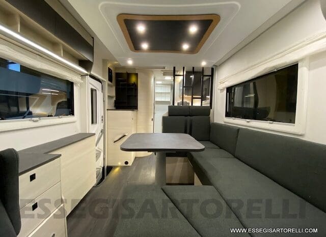 CHAUSSON EXCLUSIVE LINE 660 170 CV AUTOMATICO 699 CM 2022 solo 1.910 KM ! pieno