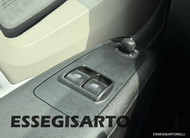 ADRIA MATRIX M 680 SP GARAGE E BASCULANTE 2013 5 POSTI OMOLOGATI DOPPIO CLIMA pieno