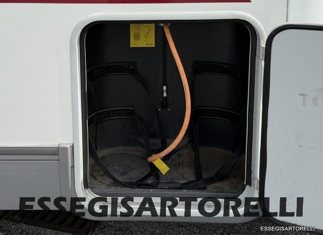ADRIA MATRIX M 680 SP GARAGE E BASCULANTE 2013 5 POSTI OMOLOGATI DOPPIO CLIMA pieno