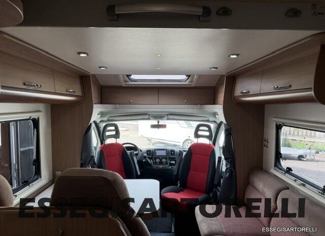 ADRIA MATRIX M 680 SP GARAGE E BASCULANTE 2013 5 POSTI OMOLOGATI DOPPIO CLIMA pieno