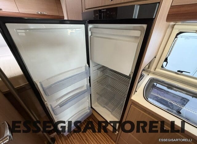 ADRIA MATRIX M 680 SP GARAGE E BASCULANTE 2013 5 POSTI OMOLOGATI DOPPIO CLIMA pieno