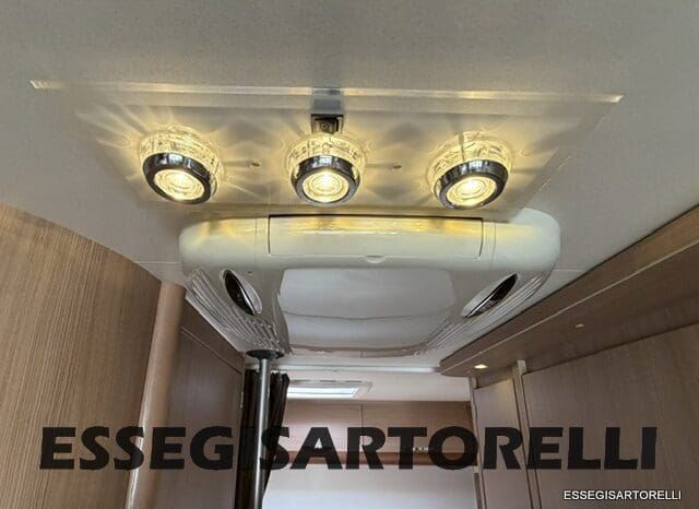 ADRIA MATRIX M 680 SP GARAGE E BASCULANTE 2013 5 POSTI OMOLOGATI DOPPIO CLIMA pieno