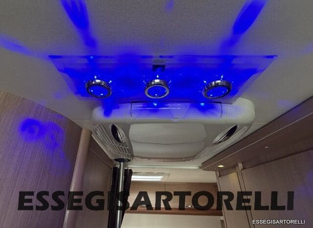 ADRIA MATRIX M 680 SP GARAGE E BASCULANTE 2013 5 POSTI OMOLOGATI DOPPIO CLIMA pieno