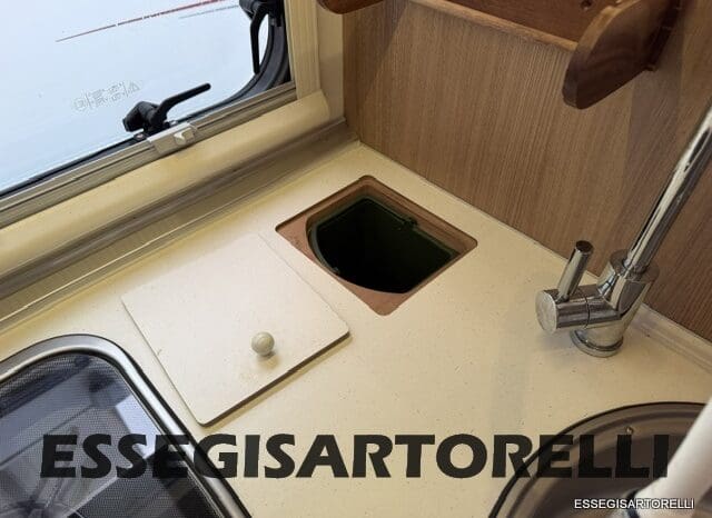 ADRIA MATRIX M 680 SP GARAGE E BASCULANTE 2013 5 POSTI OMOLOGATI DOPPIO CLIMA pieno
