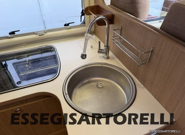ADRIA MATRIX M 680 SP GARAGE E BASCULANTE 2013 5 POSTI OMOLOGATI DOPPIO CLIMA pieno