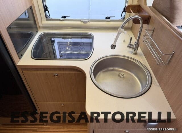 ADRIA MATRIX M 680 SP GARAGE E BASCULANTE 2013 5 POSTI OMOLOGATI DOPPIO CLIMA pieno