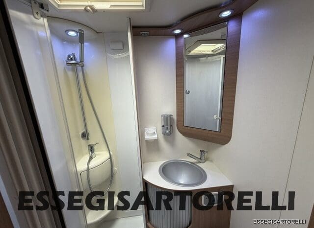 ADRIA MATRIX M 680 SP GARAGE E BASCULANTE 2013 5 POSTI OMOLOGATI DOPPIO CLIMA pieno