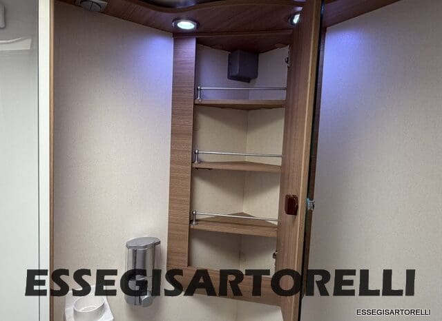 ADRIA MATRIX M 680 SP GARAGE E BASCULANTE 2013 5 POSTI OMOLOGATI DOPPIO CLIMA pieno