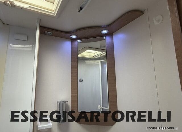ADRIA MATRIX M 680 SP GARAGE E BASCULANTE 2013 5 POSTI OMOLOGATI DOPPIO CLIMA pieno