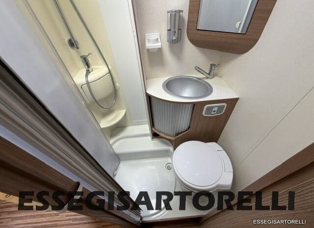 ADRIA MATRIX M 680 SP GARAGE E BASCULANTE 2013 5 POSTI OMOLOGATI DOPPIO CLIMA pieno
