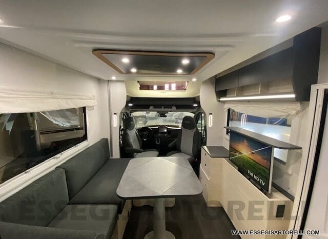 CHAUSSON EXCLUSIVE LINE 660 170 CV AUTOMATICO 699 CM 2022 solo 1.910 KM ! pieno