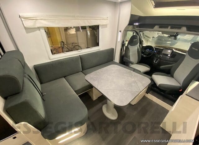 CHAUSSON EXCLUSIVE LINE 660 170 CV AUTOMATICO 699 CM 2022 solo 1.910 KM ! pieno