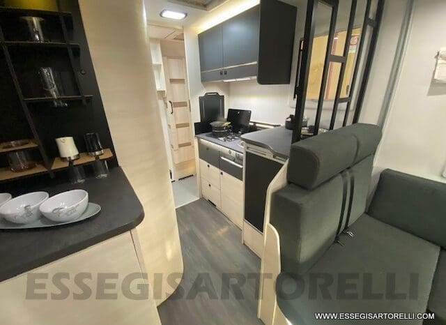 CHAUSSON EXCLUSIVE LINE 660 170 CV AUTOMATICO 699 CM 2022 solo 1.910 KM ! pieno
