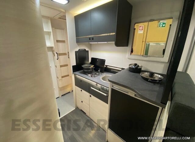 CHAUSSON EXCLUSIVE LINE 660 170 CV AUTOMATICO 699 CM 2022 solo 1.910 KM ! pieno