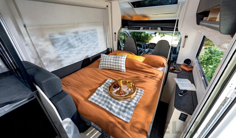 CHAUSSON EXCLUSIVE LINE 660 170 CV AUTOMATICO 699 CM 2022 solo 1.910 KM ! pieno