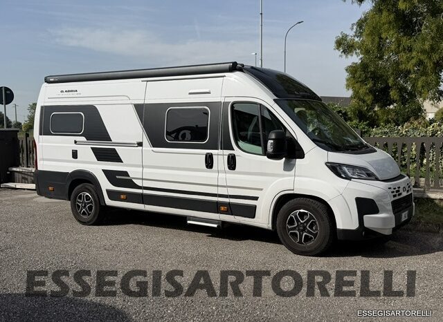 ADRIA TWIN 640 SGX SUPREME EDITION UNIPROPR. 08/2025 VAN 35H 7.900 km pieno