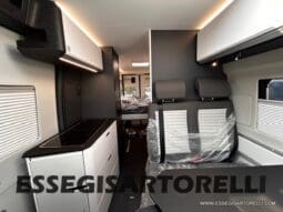 ADRIA TWIN 640 SGX SUPREME EDITION UNIPROPR. 08/2025 VAN 35H 7.900 km pieno