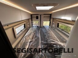 ADRIA TWIN 640 SGX SUPREME EDITION UNIPROPR. 08/2025 VAN 35H 7.900 km pieno