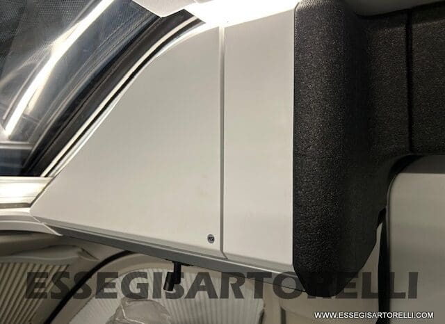 ADRIA TWIN 640 SGX SUPREME EDITION UNIPROPR. 08/2025 VAN 35H 7.900 km pieno