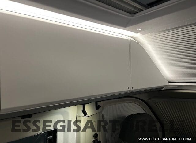 ADRIA TWIN 640 SGX SUPREME EDITION UNIPROPR. 08/2025 VAN 35H 7.900 km pieno