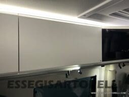 ADRIA TWIN 640 SGX SUPREME EDITION UNIPROPR. 08/2025 VAN 35H 7.900 km pieno