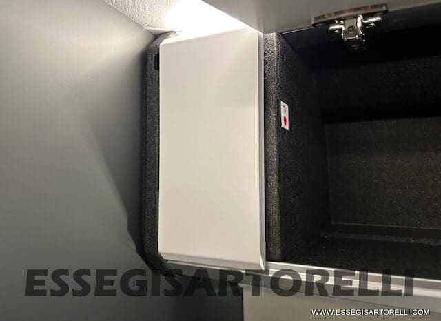 ADRIA TWIN 640 SGX SUPREME EDITION UNIPROPR. 08/2025 VAN 35H 7.900 km pieno