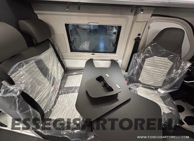 ADRIA TWIN 640 SGX SUPREME EDITION UNIPROPR. 08/2025 VAN 35H 7.900 km pieno