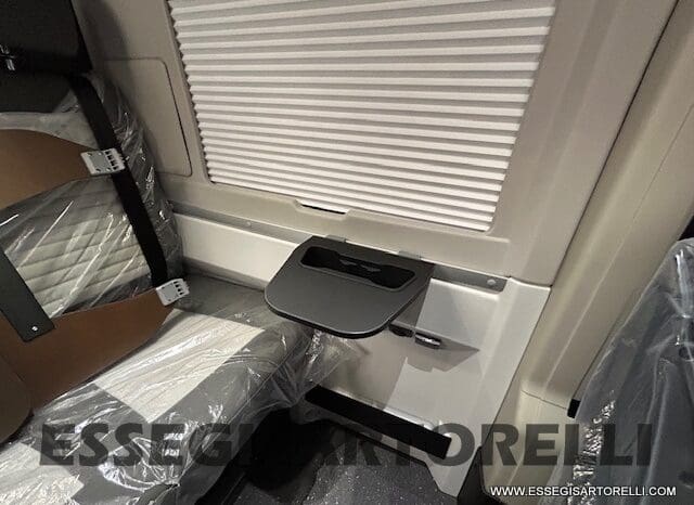 ADRIA TWIN 640 SGX SUPREME EDITION UNIPROPR. 08/2025 VAN 35H 7.900 km pieno
