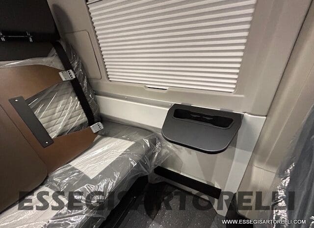 ADRIA TWIN 640 SGX SUPREME EDITION UNIPROPR. 08/2025 VAN 35H 7.900 km pieno