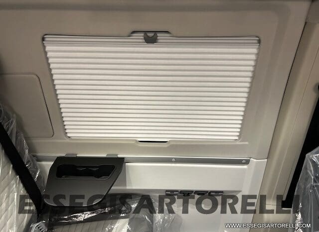 ADRIA TWIN 640 SGX SUPREME EDITION UNIPROPR. 08/2025 VAN 35H 7.900 km pieno