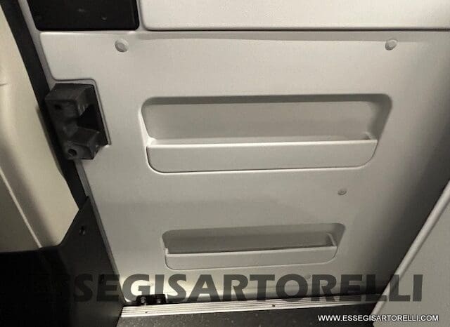 ADRIA TWIN 640 SGX SUPREME EDITION UNIPROPR. 08/2025 VAN 35H 7.900 km pieno