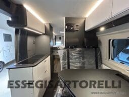 ADRIA TWIN 640 SGX SUPREME EDITION UNIPROPR. 08/2025 VAN 35H 7.900 km pieno