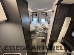 ADRIA TWIN 640 SGX SUPREME EDITION UNIPROPR. 08/2025 VAN 35H 7.900 km pieno