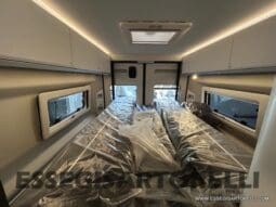 ADRIA TWIN 640 SGX SUPREME EDITION UNIPROPR. 08/2025 VAN 35H 7.900 km pieno