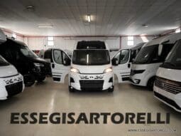 ADRIA TWIN 640 SGX SUPREME EDITION UNIPROPR. 08/2025 VAN 35H 7.900 km pieno