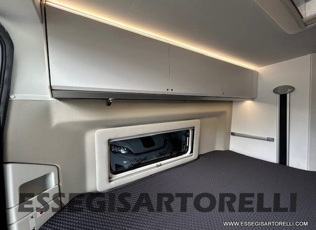 ADRIA TWIN 640 SGX SUPREME EDITION UNIPROPR. 08/2025 VAN 35H 7.900 km pieno