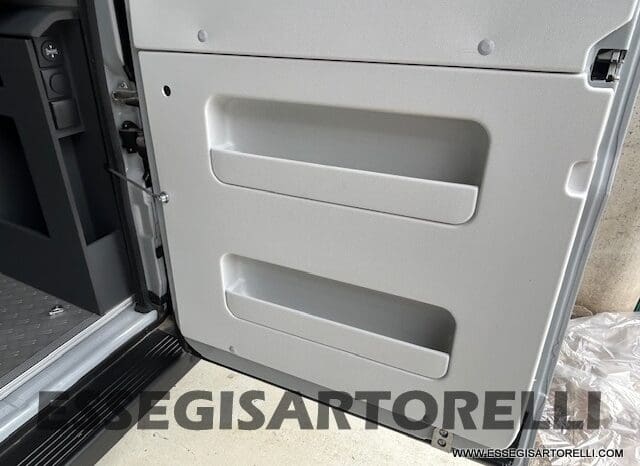 ADRIA TWIN 640 SGX SUPREME EDITION UNIPROPR. 08/2025 VAN 35H 7.900 km pieno