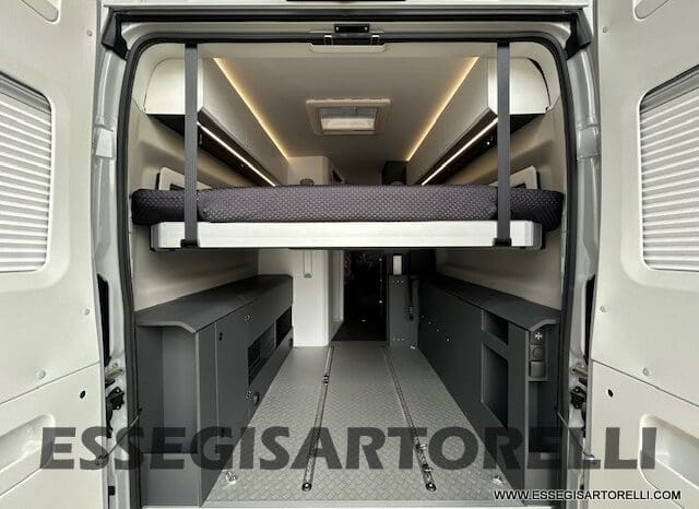 ADRIA TWIN 640 SGX SUPREME EDITION UNIPROPR. 08/2025 VAN 35H 7.900 km pieno