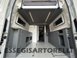ADRIA TWIN 640 SGX SUPREME EDITION UNIPROPR. 08/2025 VAN 35H 7.900 km pieno