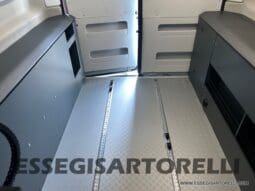 ADRIA TWIN 640 SGX SUPREME EDITION UNIPROPR. 08/2025 VAN 35H 7.900 km pieno