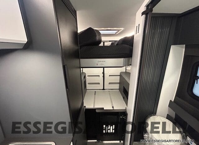 ADRIA TWIN 640 SGX SUPREME EDITION UNIPROPR. 08/2025 VAN 35H 7.900 km pieno