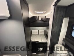 ADRIA TWIN 640 SGX SUPREME EDITION UNIPROPR. 08/2025 VAN 35H 7.900 km pieno