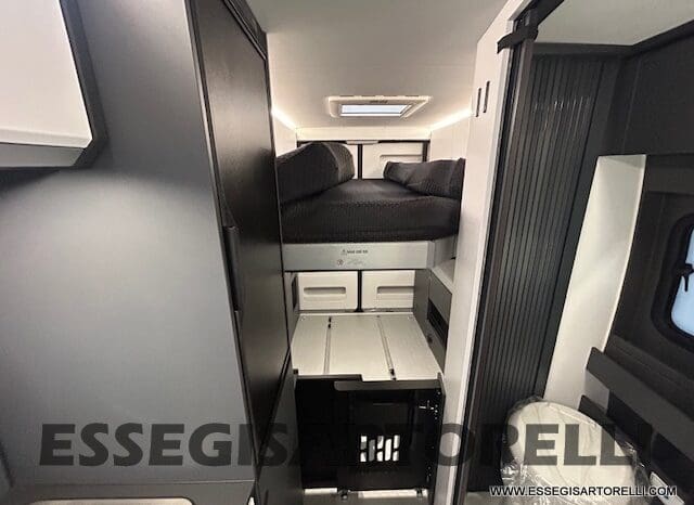 ADRIA TWIN 640 SGX SUPREME EDITION UNIPROPR. 08/2025 VAN 35H 7.900 km pieno