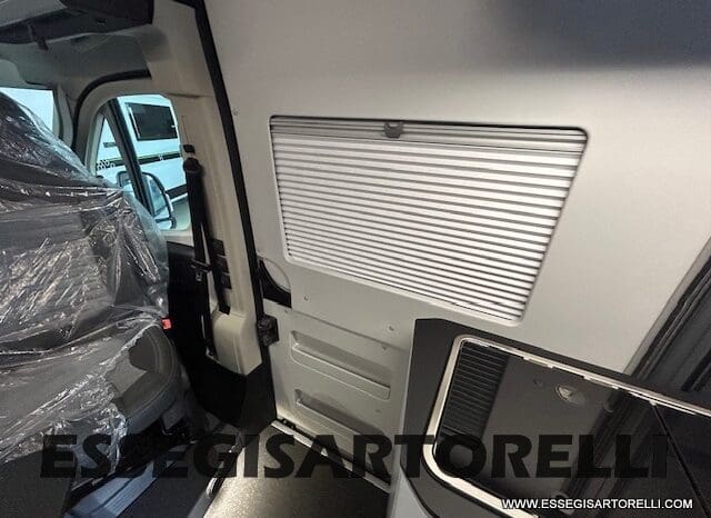 ADRIA TWIN 640 SGX SUPREME EDITION UNIPROPR. 08/2025 VAN 35H 7.900 km pieno
