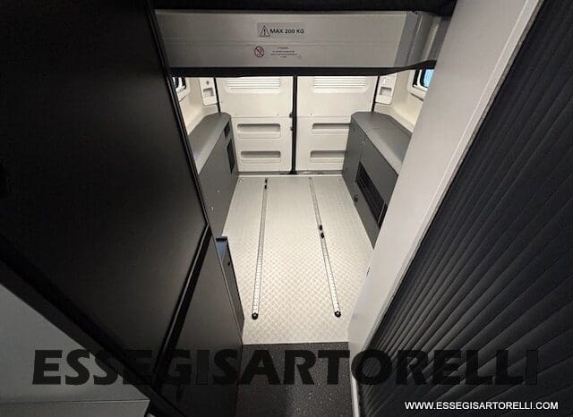 ADRIA TWIN 640 SGX SUPREME EDITION UNIPROPR. 08/2025 VAN 35H 7.900 km pieno