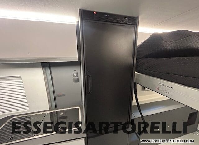 ADRIA TWIN 640 SGX SUPREME EDITION UNIPROPR. 08/2025 VAN 35H 7.900 km pieno