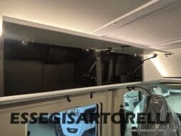 ADRIA TWIN 640 SGX SUPREME EDITION UNIPROPR. 08/2025 VAN 35H 7.900 km pieno