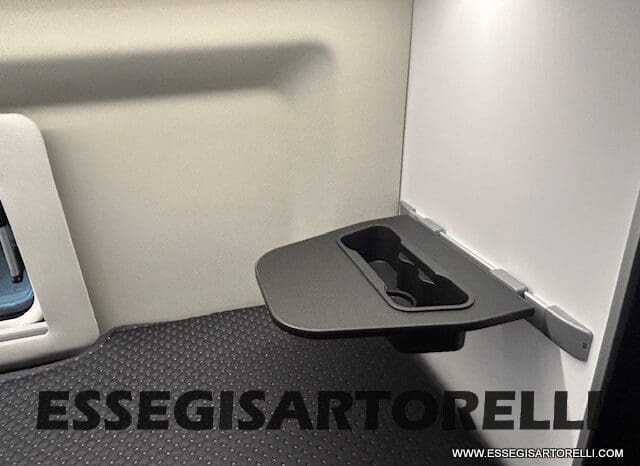 ADRIA TWIN 640 SGX SUPREME EDITION UNIPROPR. 08/2025 VAN 35H 7.900 km pieno