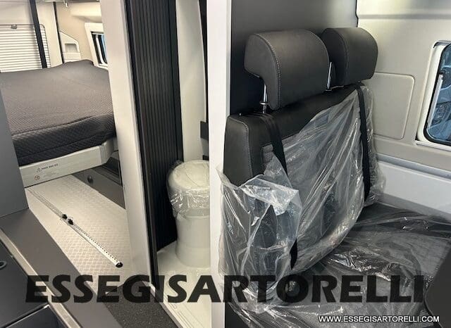 ADRIA TWIN 640 SGX SUPREME EDITION UNIPROPR. 08/2025 VAN 35H 7.900 km pieno